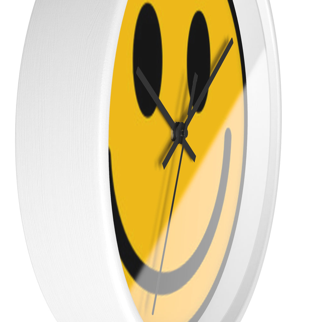 Smiley Face Wall Clock — Retro Yellow Happy Face Decor for Home & Office