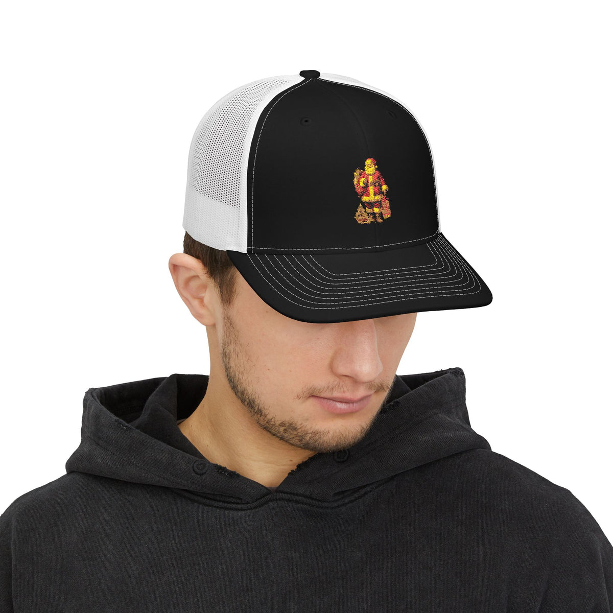 Santa Claus Embroidered Trucker Cap — Retro Holiday Snapback Hat
