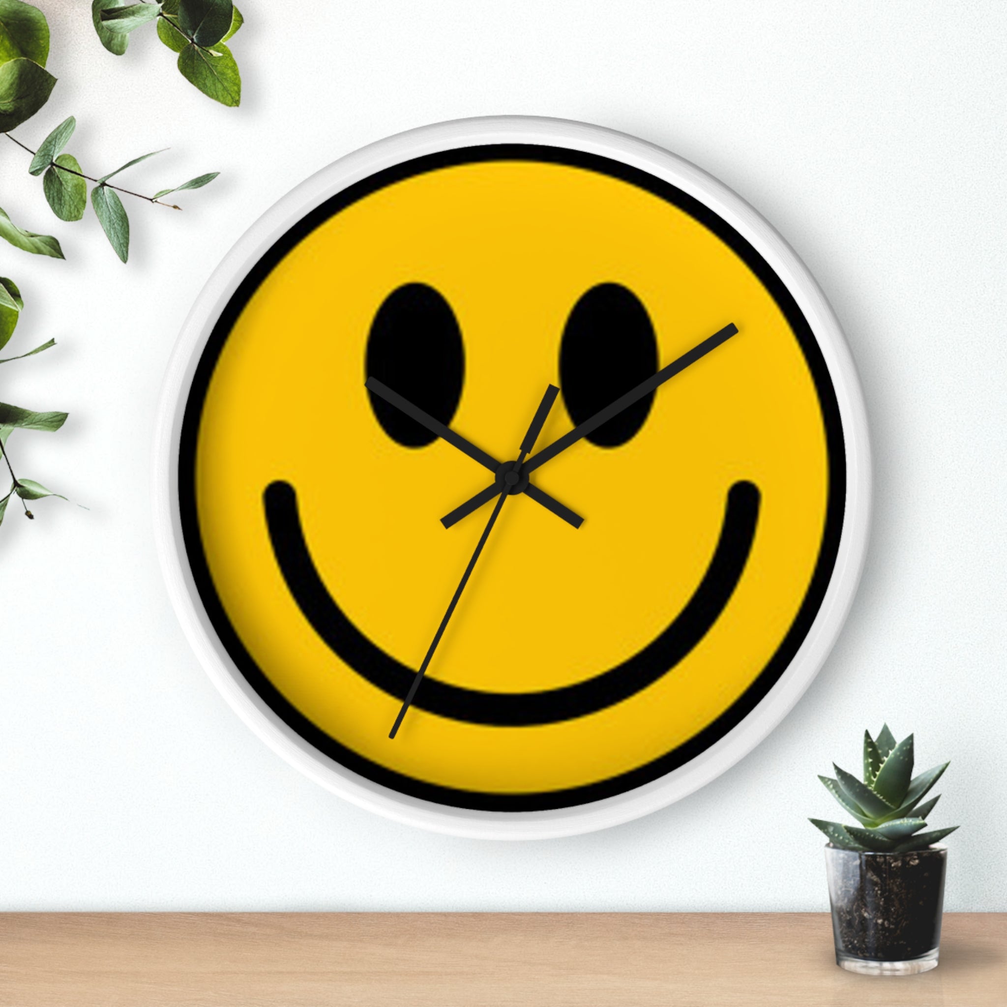 Smiley Face Wall Clock — Retro Yellow Happy Face Decor for Home & Office