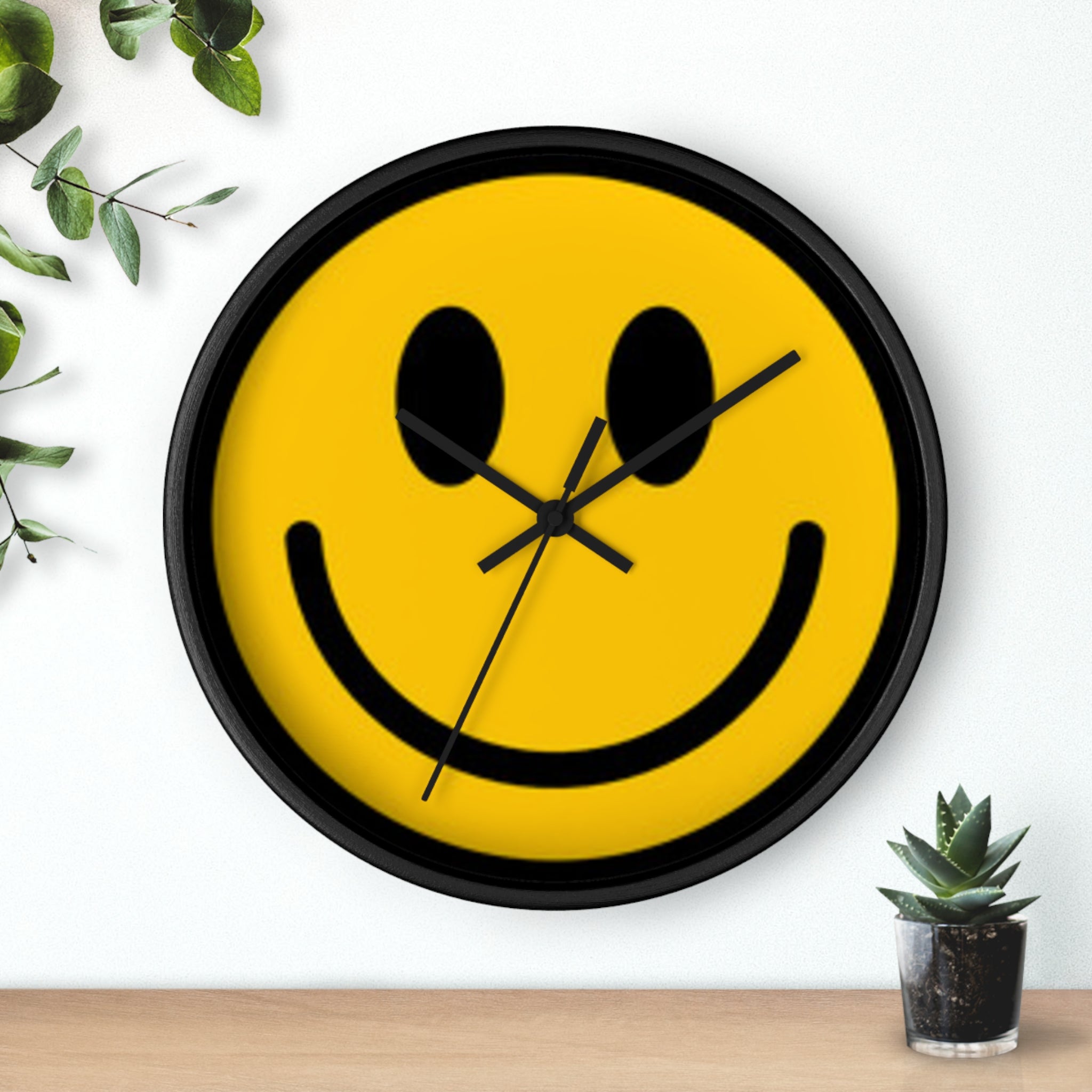 Smiley Face Wall Clock — Retro Yellow Happy Face Decor for Home & Office