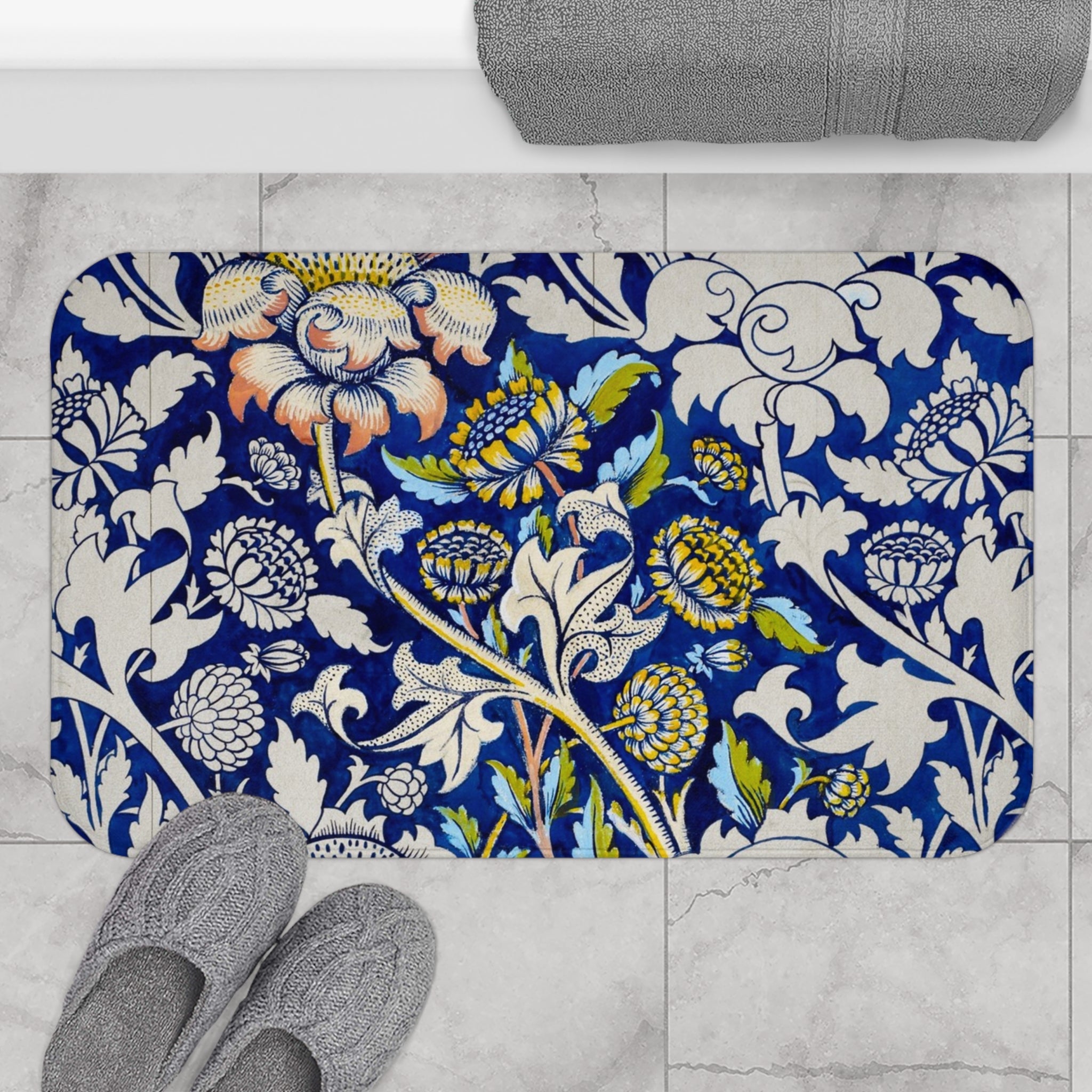 Blue Floral William Morris–Style Bath Mat — Vintage Botanical Bathroom Rug
